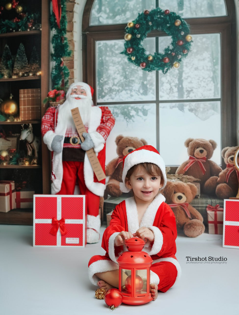 دکور کریسمس 2026 | دکور کریسمس | دکور عکاسی کریسمس | کریسمس | سال نو میلادی | آتلیه کودک تیرشات | عکاسی کودک | بهترین آتلیه کودک غرب تهران | بهترین آتلیه کودک تهران | عکاسی کریسمس 2026 | عکاسی کریسمسی