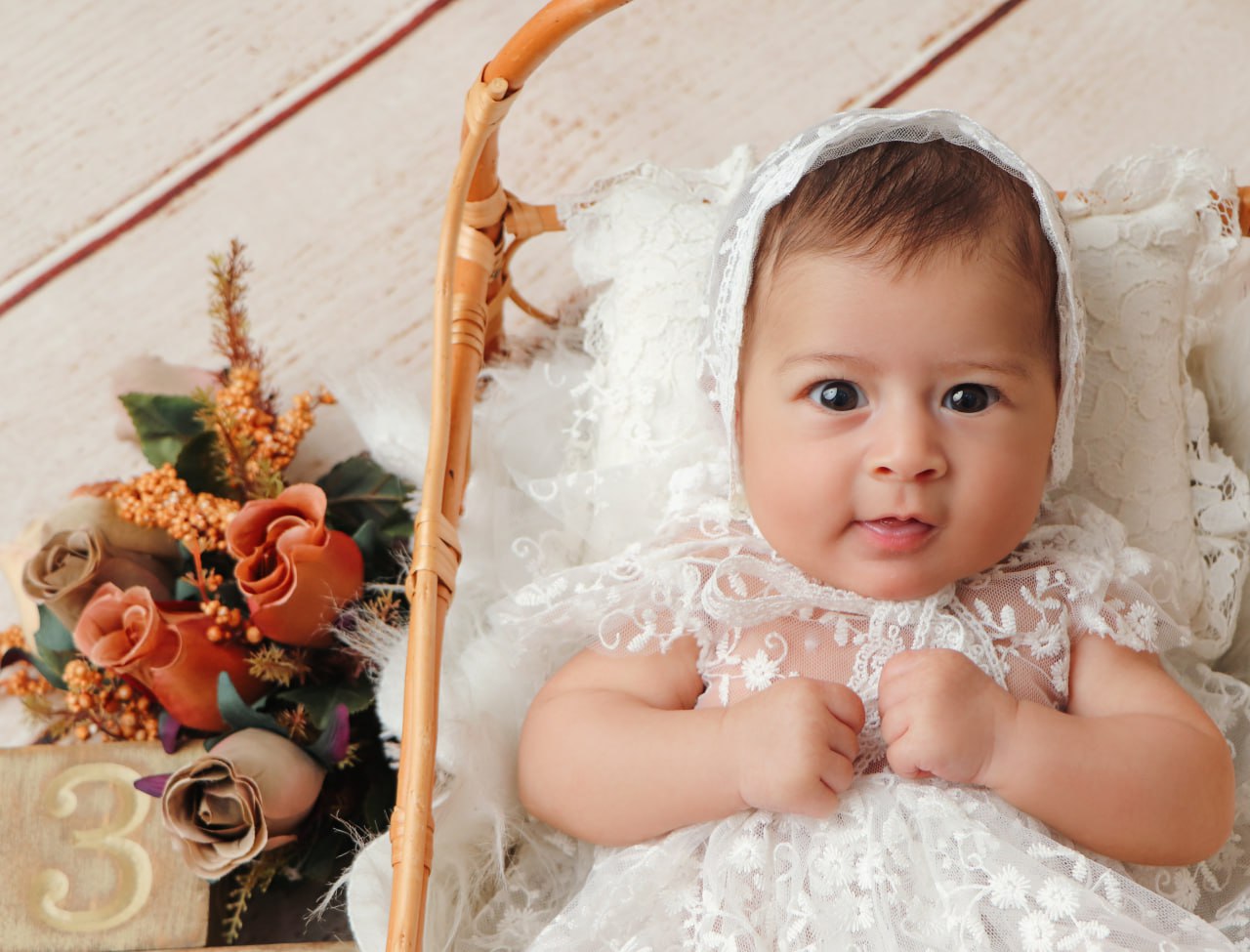 زیر 1 سال | عکاسی کودک زیر 1 سال | زیر یک سال | عکاسی نوزاد در استودیو تیرشات | عکاسی نوزاد | عکس نوزاد | بهترین آتلیه کودک در تهران | بهترین آتلیه عکاسی کودک در تهران | آتلیه کودک در چیتگر | عکس نوزادی | بهترین آتلیه نوزاد تهران