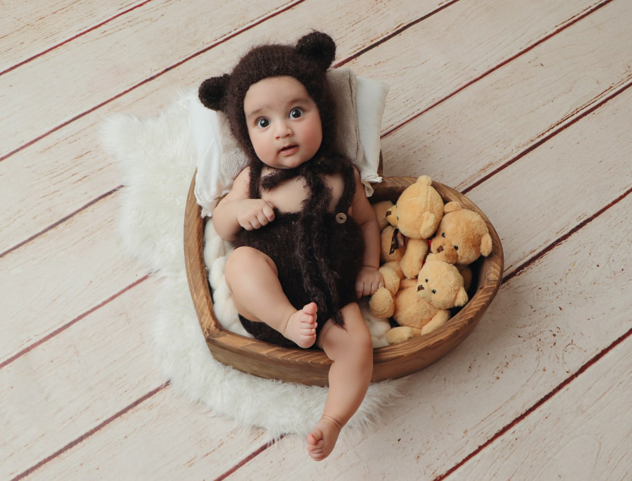 زیر 1 سال | عکاسی کودک زیر 1 سال | زیر یک سال | عکاسی نوزاد در استودیو تیرشات | عکاسی نوزاد | عکس نوزاد | بهترین آتلیه کودک در تهران | بهترین آتلیه عکاسی کودک در تهران | آتلیه کودک در چیتگر | عکس نوزادی | بهترین آتلیه نوزاد تهران