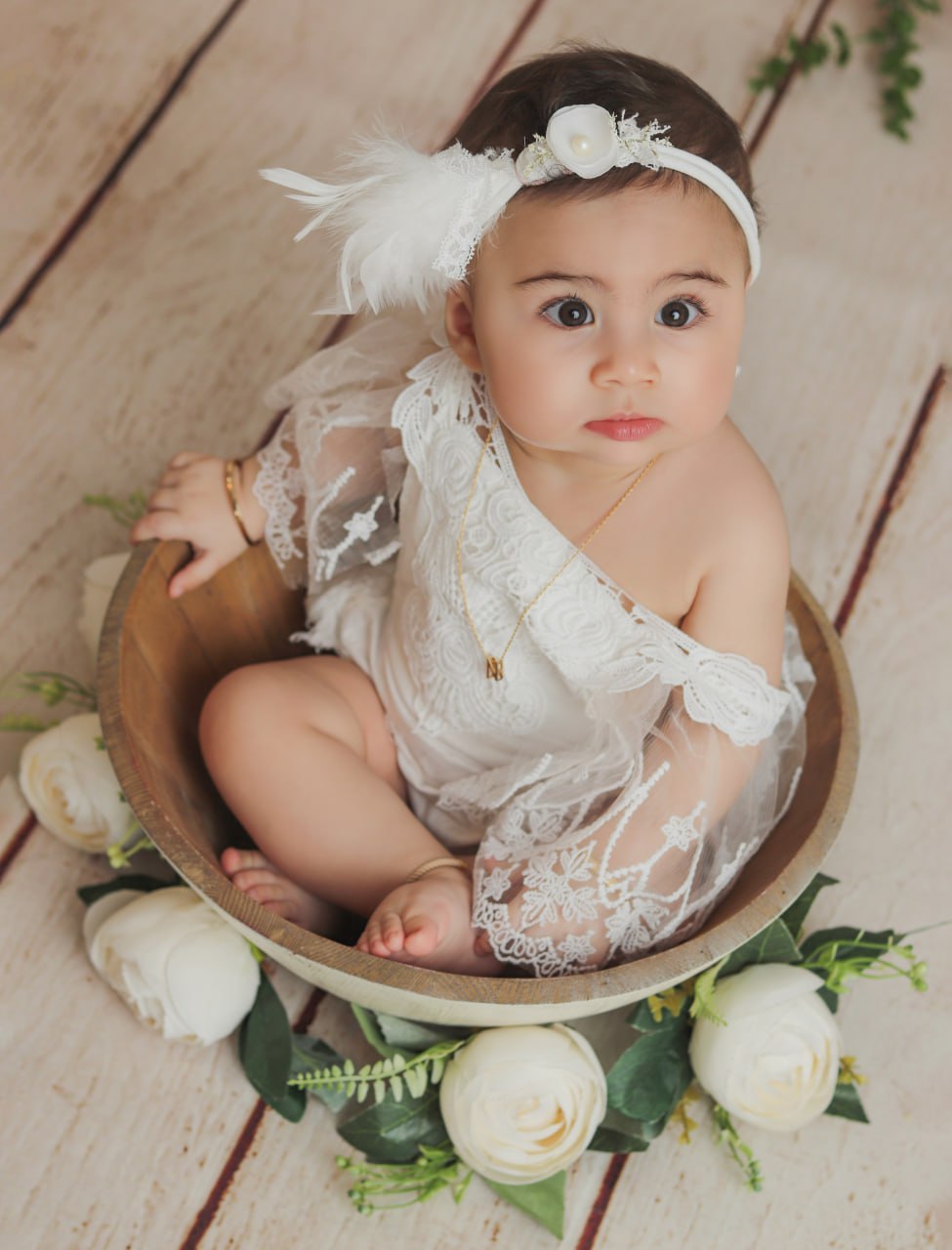 زیر 1 سال | عکاسی کودک زیر 1 سال | زیر یک سال | عکاسی نوزاد در استودیو تیرشات | عکاسی نوزاد | عکس نوزاد | بهترین آتلیه کودک در تهران | بهترین آتلیه عکاسی کودک در تهران | آتلیه کودک در چیتگر | عکس نوزادی | بهترین آتلیه نوزاد تهران