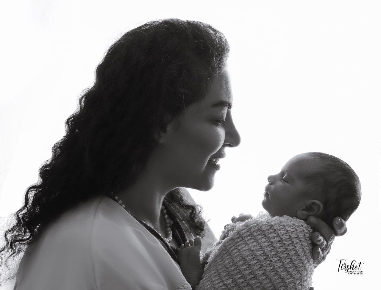 عکاسی کودک و خانواده | عکاسی کودک | عکاسی نوزاد | بهترین انتخاب برای ثبت لحظات تولد کودک | ثبت لحظات تولد کودک | بهترین آتلیه کودک تهران | بهترین آتلیه غرب تهران