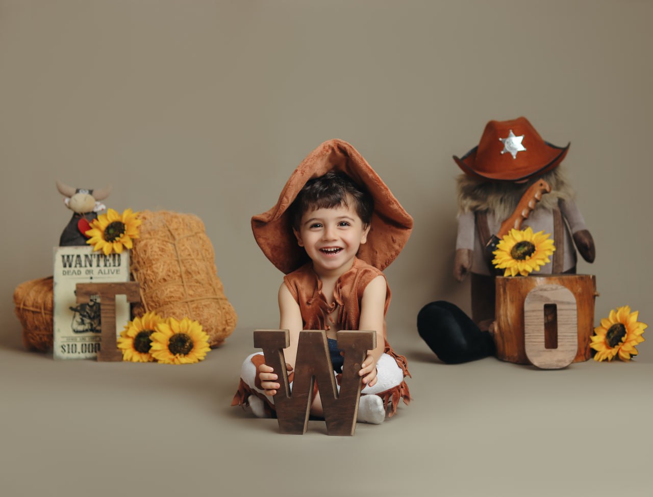 photo ۲۰۲۴ ۰۷ ۲۷ ۱۷ ۱۳ ۴۱ | آتلیه کودک تیرشات عکاسی تولد کودک | آتلیه عکاسی کودک تیرشات | بهترین آتلیه کودک تهران | نکات عکاسی از کودکان | عکاسی کودک | عکس کودک