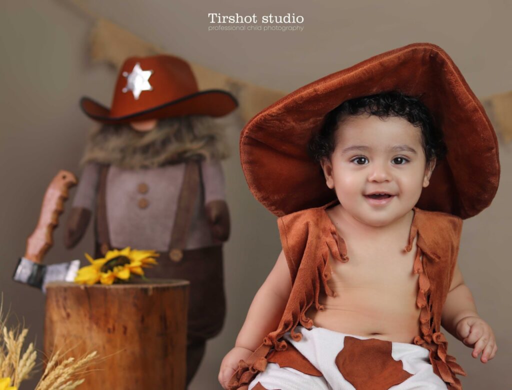 آتلیه کودک تیرشات | آتلیه کودک در چیتگر | دکور تگزاس و کابوی | تم کابوی | دکور کابوی | بهترین آتلیه کودک تهران | دکور تگزاس | آتلیه کودک | عکاسی کودک | عکس کودک