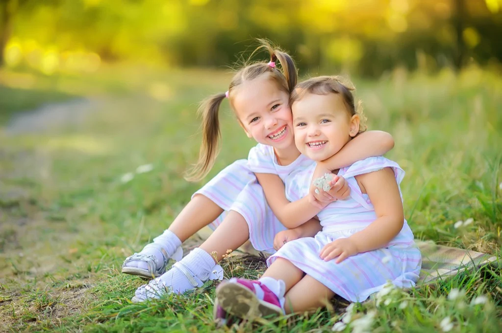 familyphotos_1024x1024 عکاسی کودک در طبیعت: بهترین لوکیشن های تهران و حومه | عکاسی کودک در طبیعت | آتلیه کودک تیرشات | آتلیه کودک در چیتگر | بهترین آتلیه کودک تهران | عکاسی بارداری | آتلیه بارداری | عکاسی نوزاد | آتلیه نوزاد