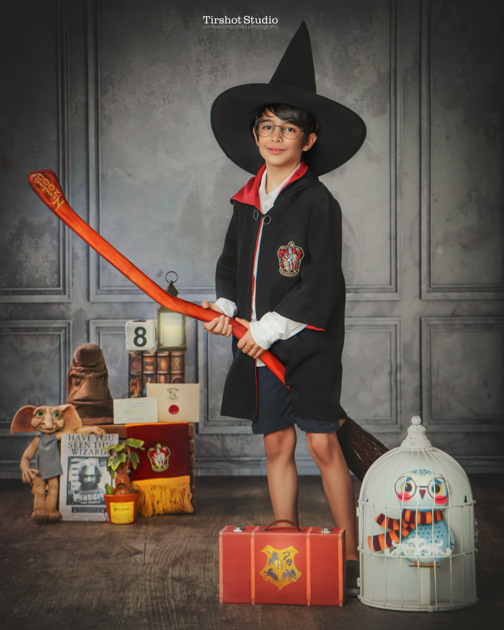 آتلیه کودک تیرشات | آتلیه کودک در چیتگر | دکور هری پاتر | بهترین آتلیه کودک تهران | دکور هری | آتلیه کودک | تم هری پاتر | تم هری | آتلیه کودک منطقه | best child photography in tehran | Harry Potter decor