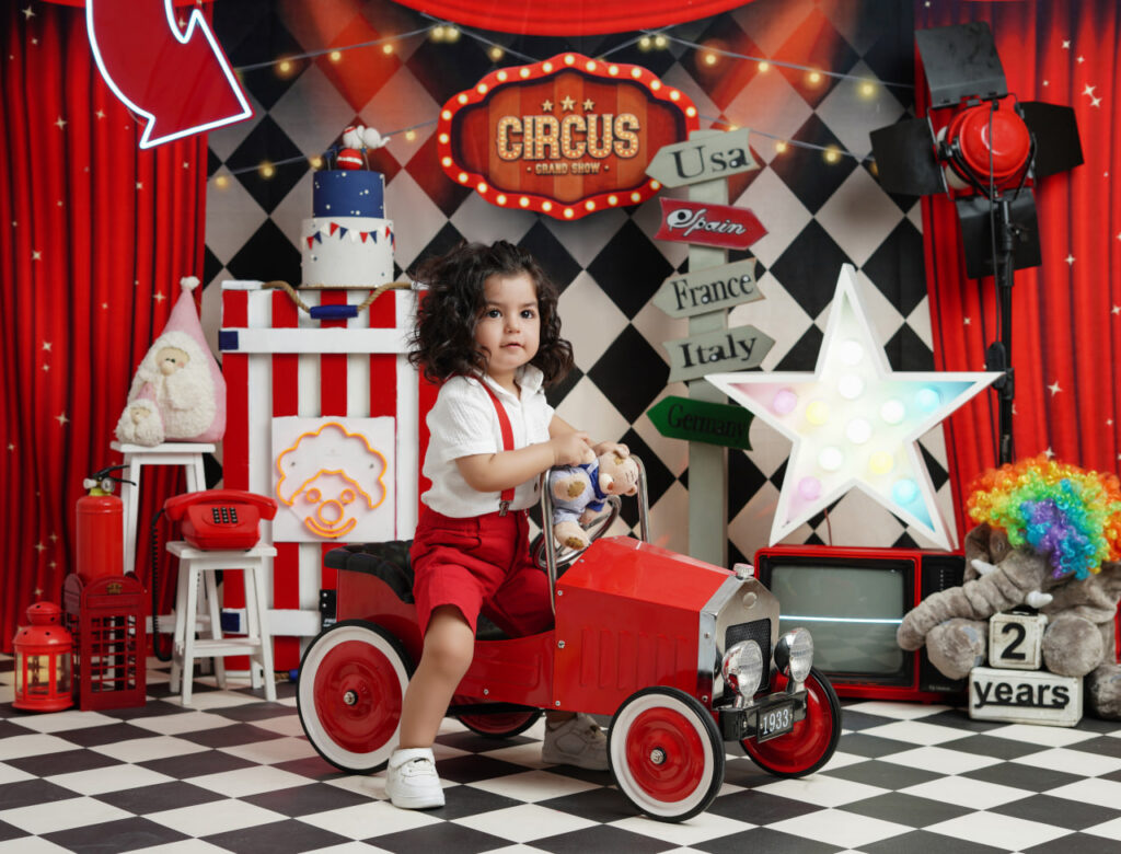 دکور سیرک, عکاسی کودکان, دکور سیرک برای کودکان, آتلیه کودک تیرشات, دکور جدید, عکاسی کودکان, بهترین آتلیه کودک تهران, تم سیرک