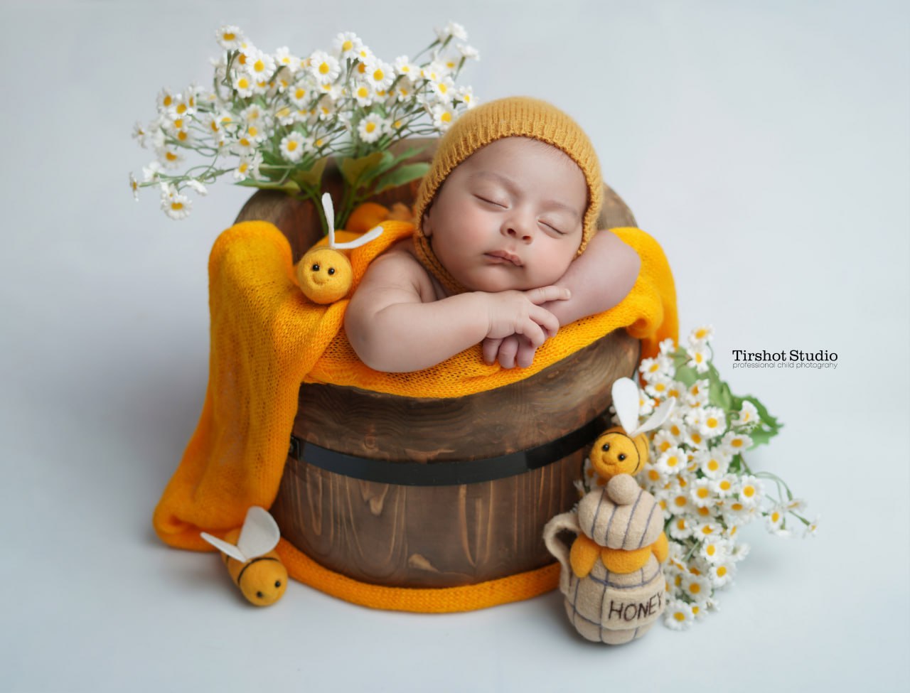 photo 2025 07 03 11 29 22 | آتلیه کودک تیرشات عکاسی کودک و نوزاد | عکاسی کودک | عکاسی نوزاد | بهترین انتخاب برای ثبت لحظات تولد کودک | ثبت لحظات تولد کودک | بهترین آتلیه کودک تهران | بهترین آتلیه غرب تهران | آتلیه تیرشات
