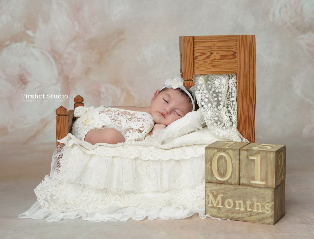 photo 2025 08 31 14 30 05 | آتلیه کودک تیرشات عکاسی کودک و نوزاد | عکاسی کودک | عکاسی نوزاد | بهترین انتخاب برای ثبت لحظات تولد کودک | ثبت لحظات تولد کودک | بهترین آتلیه کودک تهران | بهترین آتلیه غرب تهران | آتلیه تیرشات