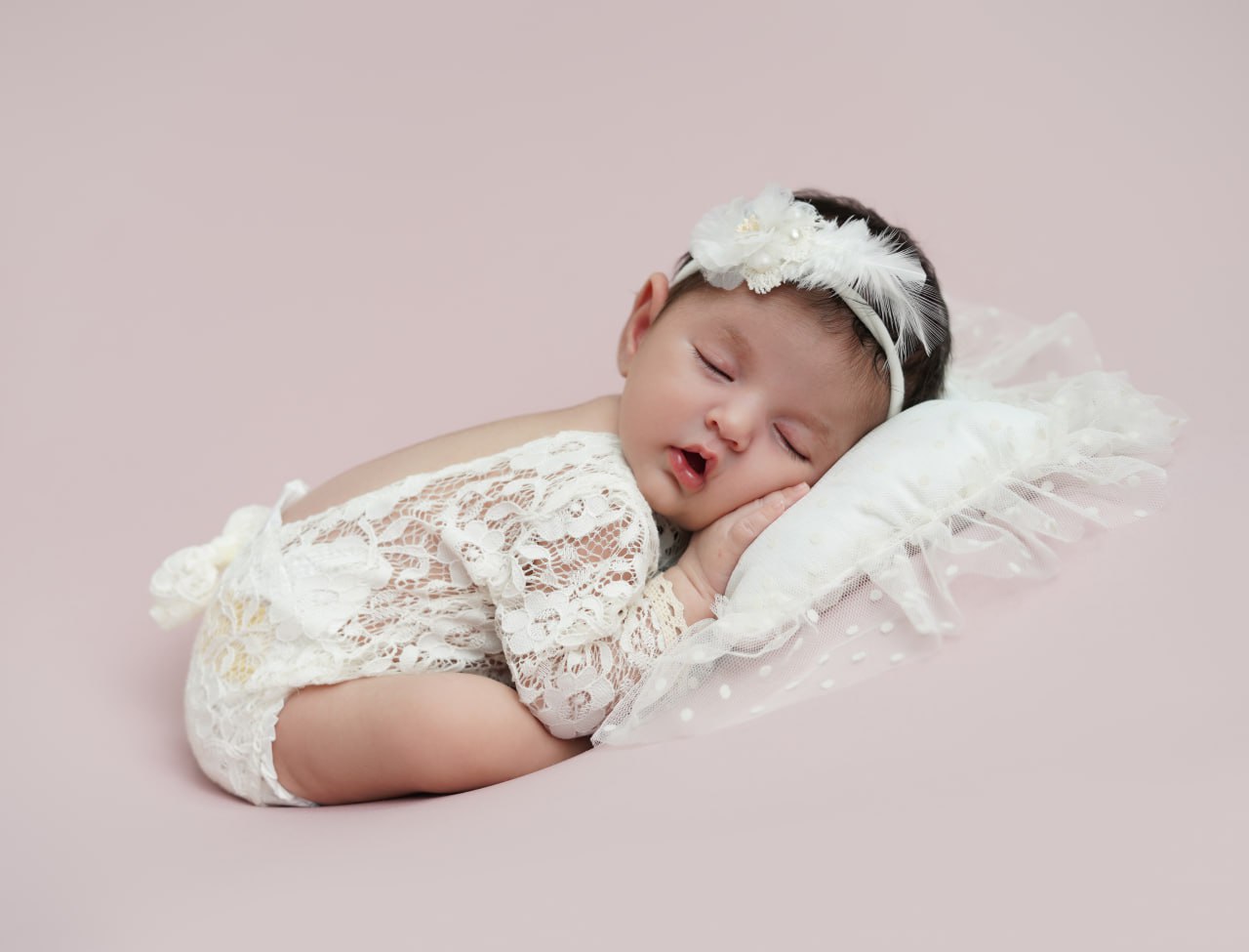 عکاسی کودک و نوزاد | عکاسی کودک | عکاسی نوزاد | بهترین انتخاب برای ثبت لحظات تولد کودک | ثبت لحظات تولد کودک | بهترین آتلیه کودک تهران | بهترین آتلیه غرب تهران | آتلیه تیرشات