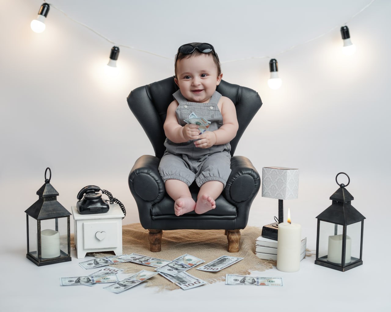 زیر 1 سال | عکاسی کودک زیر 1 سال | زیر یک سال | عکاسی نوزاد در استودیو تیرشات | عکاسی نوزاد | عکس نوزاد | بهترین آتلیه کودک در تهران | بهترین آتلیه عکاسی کودک در تهران | آتلیه کودک در چیتگر | عکس نوزادی | بهترین آتلیه نوزاد تهران