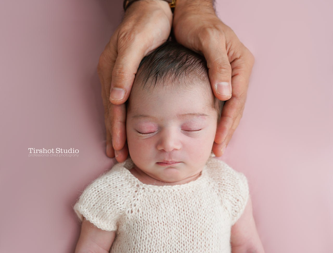 photo 2025 10 21 17 08 24 | آتلیه کودک تیرشات زیر 1 سال | عکاسی کودک زیر 1 سال | زیر یک سال | عکاسی نوزاد در استودیو تیرشات | عکاسی نوزاد | عکس نوزاد | بهترین آتلیه کودک در تهران | بهترین آتلیه عکاسی کودک در تهران | آتلیه کودک در چیتگر | عکس نوزادی | بهترین آتلیه نوزاد تهران