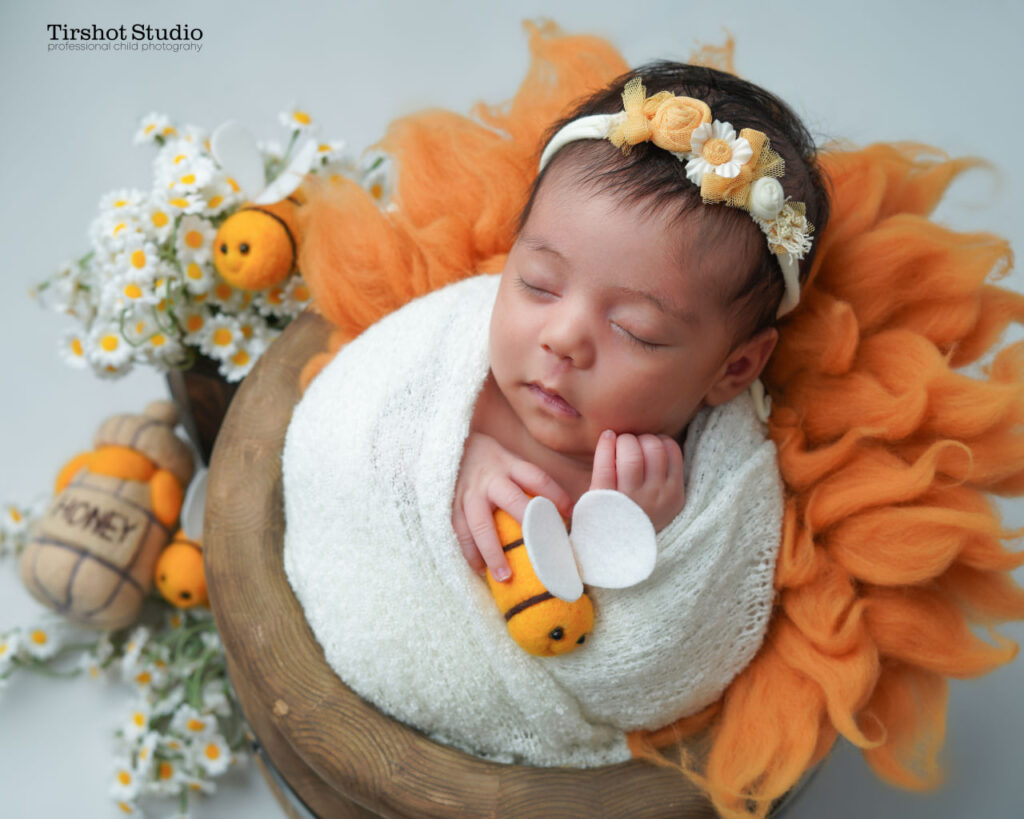زیر 1 سال | عکاسی کودک زیر 1 سال | زیر یک سال | عکاسی نوزاد در استودیو تیرشات | عکاسی نوزاد | عکس نوزاد | بهترین آتلیه کودک در تهران | بهترین آتلیه عکاسی کودک در تهران | آتلیه کودک در چیتگر | عکس نوزادی | بهترین آتلیه نوزاد تهران