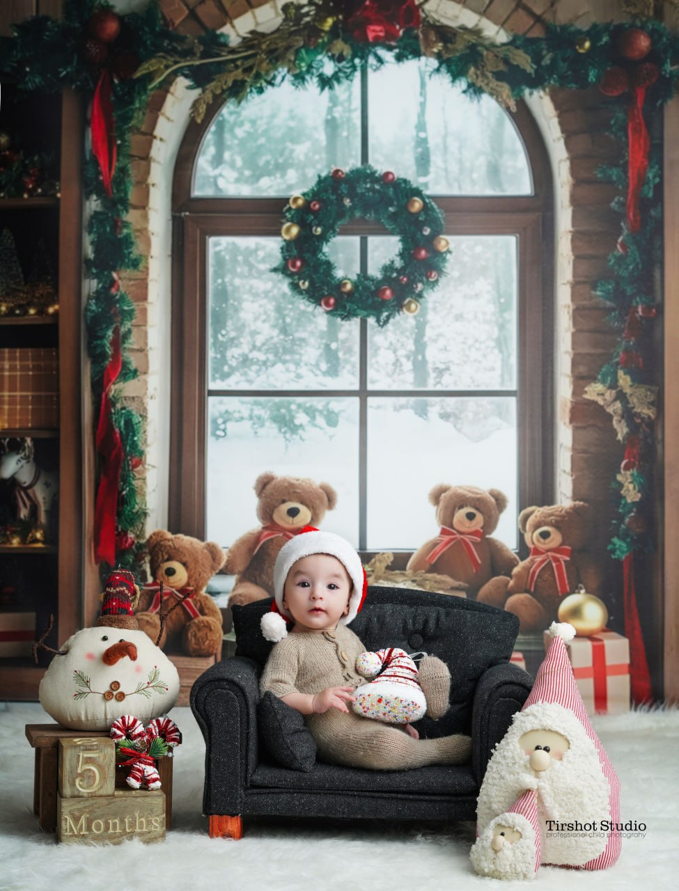 دکور کریسمس 2026 | دکور کریسمس | دکور عکاسی کریسمس | کریسمس | سال نو میلادی | آتلیه کودک تیرشات | عکاسی کودک | بهترین آتلیه کودک غرب تهران | بهترین آتلیه کودک تهران | عکاسی کریسمس 2026 | عکاسی کریسمسی