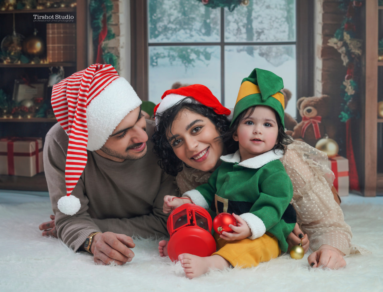 دکور کریسمس 2026 | دکور کریسمس | دکور عکاسی کریسمس | کریسمس | سال نو میلادی | آتلیه کودک تیرشات | عکاسی کودک | بهترین آتلیه کودک غرب تهران | بهترین آتلیه کودک تهران | عکاسی کریسمس 2026 | عکاسی کریسمسی