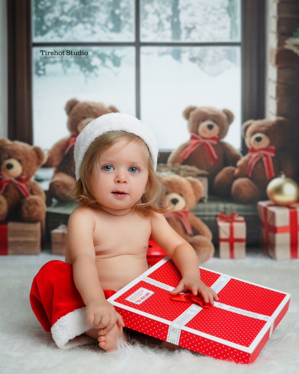 دکور کریسمس 2026 | دکور کریسمس | دکور عکاسی کریسمس | کریسمس | سال نو میلادی | آتلیه کودک تیرشات | عکاسی کودک | بهترین آتلیه کودک غرب تهران | بهترین آتلیه کودک تهران | عکاسی کریسمس 2026 | عکاسی کریسمسی