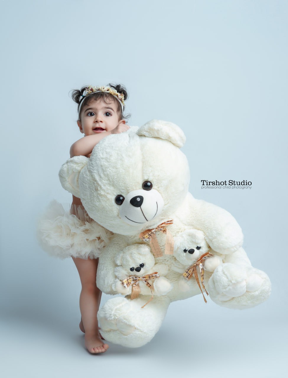 photo 2025 12 01 18 08 06 | آتلیه کودک تیرشات آتلیه کودک تیرشات | آتلیه کودک در چیتگر | دکور دخترونه| بهترین آتلیه کودک تهران | دکور دخترانه | آتلیه کودک | تم دخترانه | آتلیه کودک منطقه 22 | best child photography in tehran