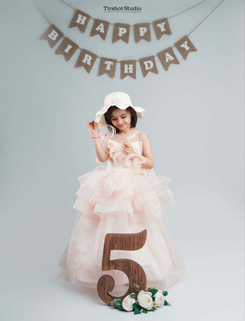 دکور تولد | تم تولد | تولد 5 سالگی | آتلیه کودک تیرشات | آتلیه کودک در چیتگر | دکور دخترونه| بهترین آتلیه کودک تهران | دکور دخترانه | آتلیه کودک | تم دخترانه | آتلیه کودک منطقه 22 | best child photography in tehran