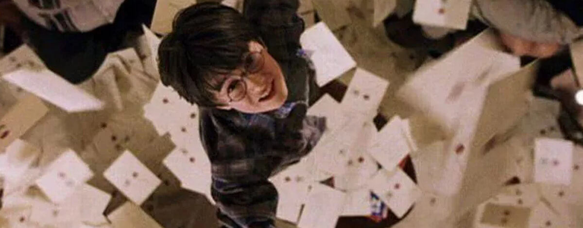 نامه قبولی سال اول هری پاتر نامه پذیرش مدرسه هاگوارتز – اکسسوری تم هری پاتر برای عکاسی کودک لباس دکور هری پاتر در آتلیه تیرشات