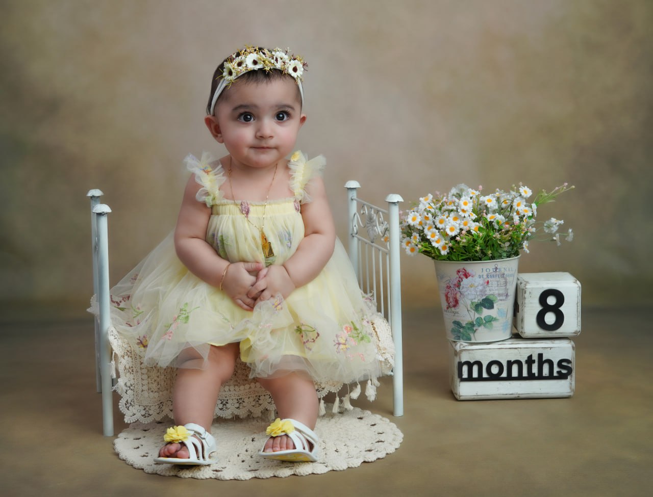 زیر 1 سال | عکاسی کودک زیر 1 سال | زیر یک سال | عکاسی نوزاد در استودیو تیرشات | عکاسی نوزاد | عکس نوزاد | بهترین آتلیه کودک در تهران | بهترین آتلیه عکاسی کودک در تهران | آتلیه کودک در چیتگر | عکس نوزادی | بهترین آتلیه نوزاد تهران